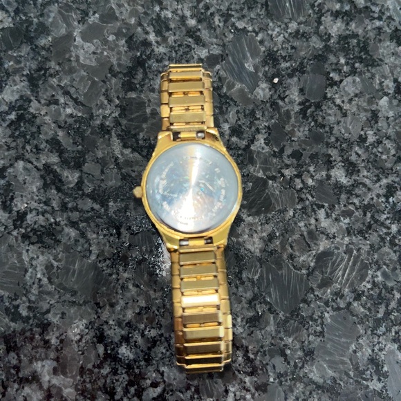 BULOVA QUARTZ WATCH - Picture 7 of 8